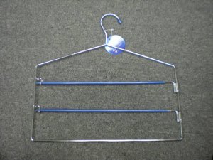 K6084 PANTS METAL HANGER W/NON-SLIP FUNCTION [K6084]