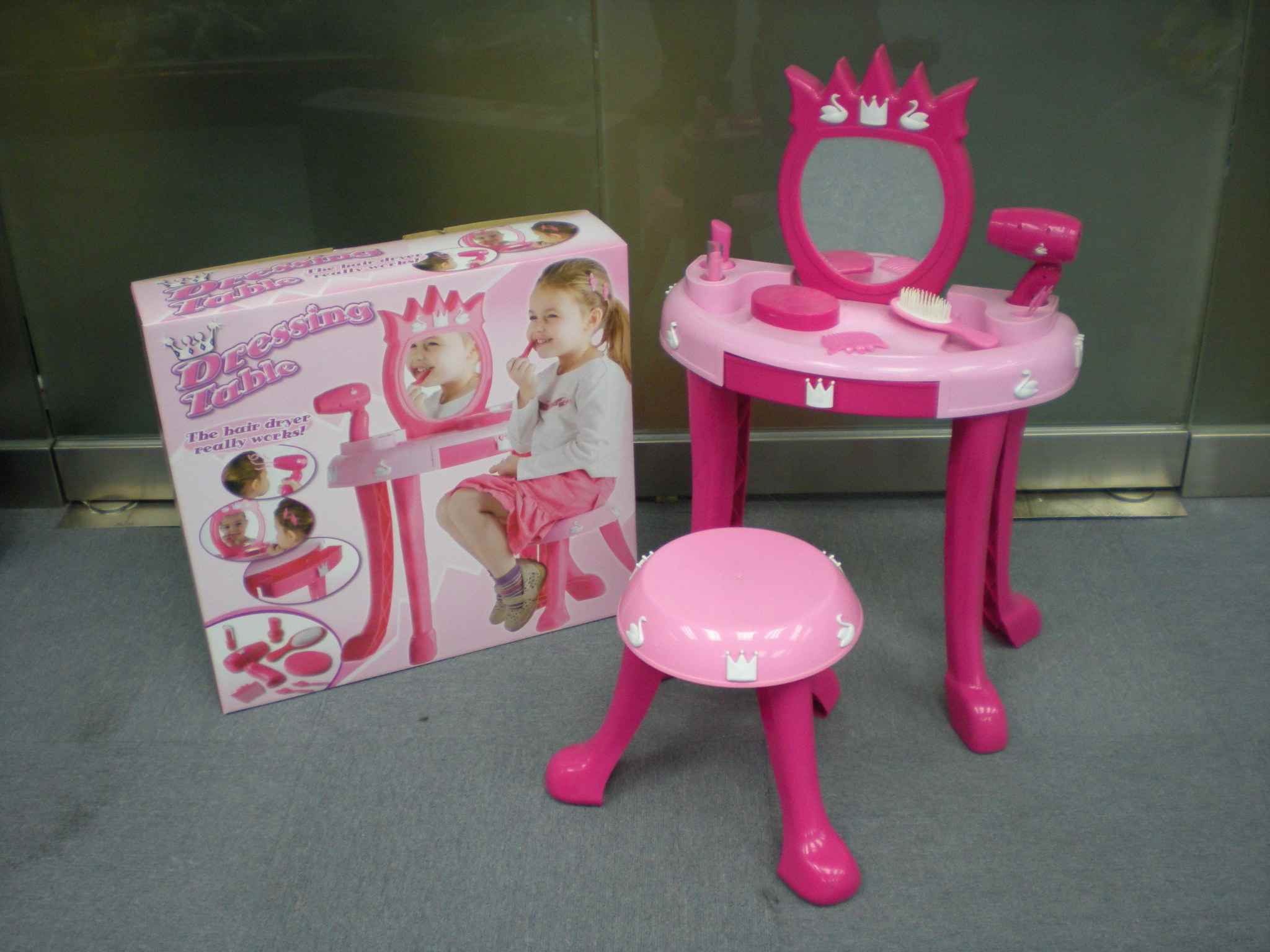 K5806 PLASTIC DRESSING TABLE